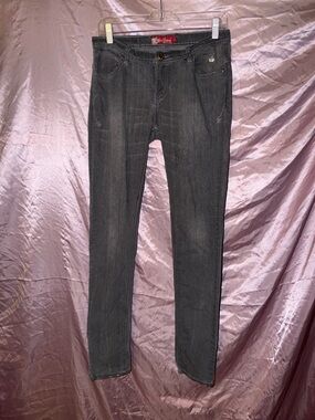 Apple bottom jeans